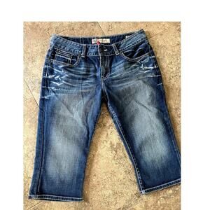 BKE denim stretch capri jeans, women's size 32